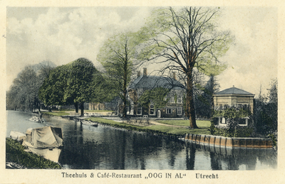 124919 Gezicht op het Theehuis (Park Oog in Al 1) in het Park Oog in Al te Utrecht; op de voorgrond de Leidsche Rijn.
